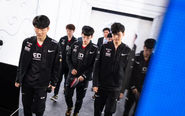 线尝试了多 线尝试了多